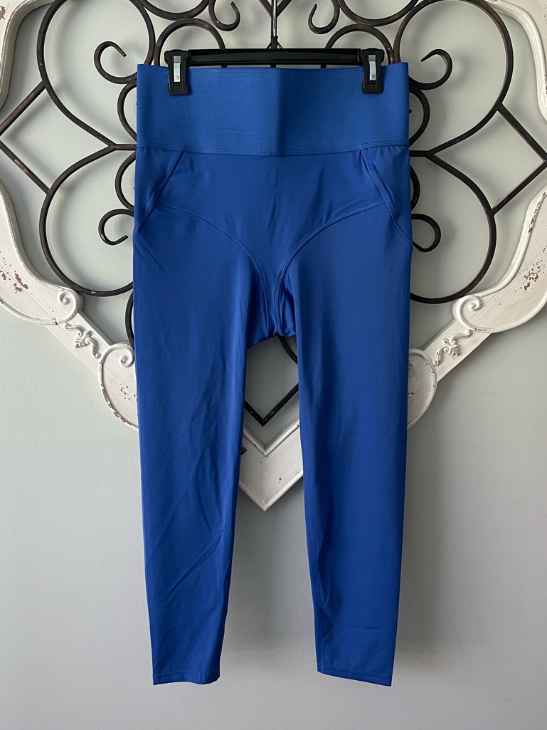 Women’s Betterme Set — image 2 of 8
